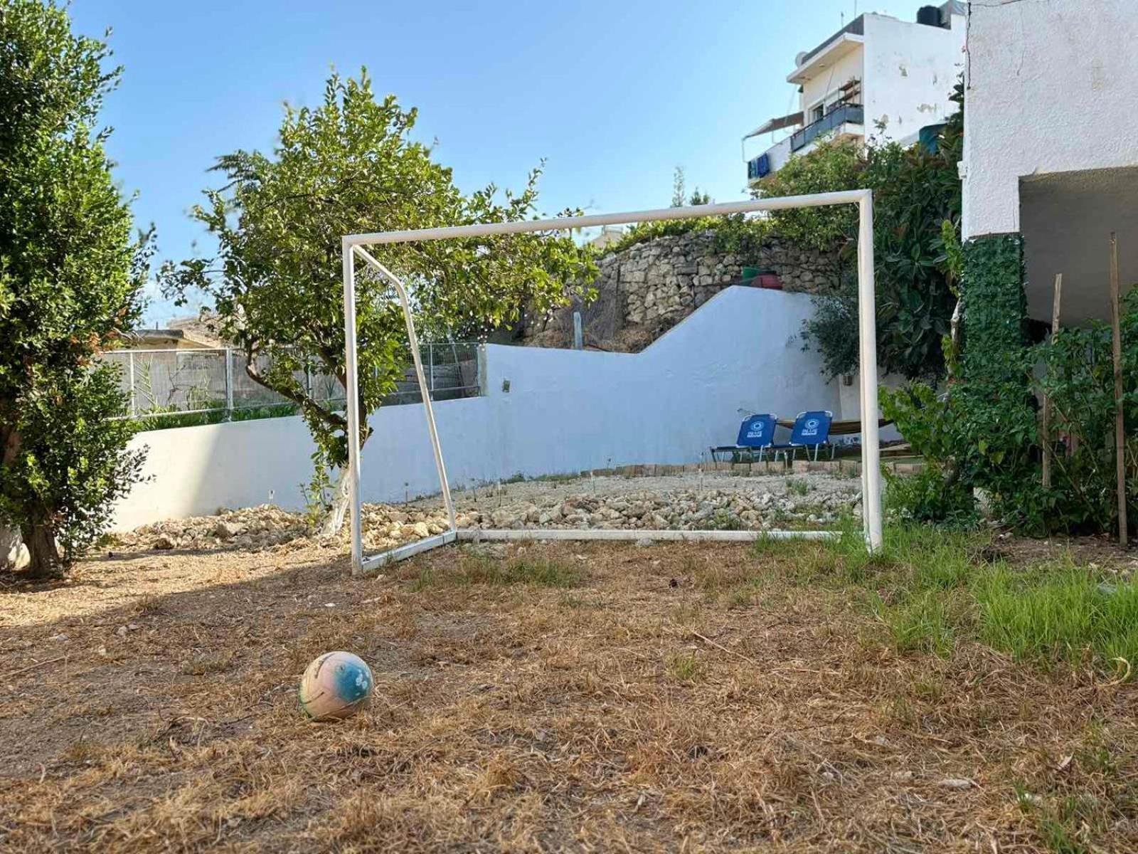 Bibliotheque Vintage & Easy Garden * Heraklion (Crete)
